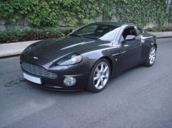 aston_martin_dbs.jpg